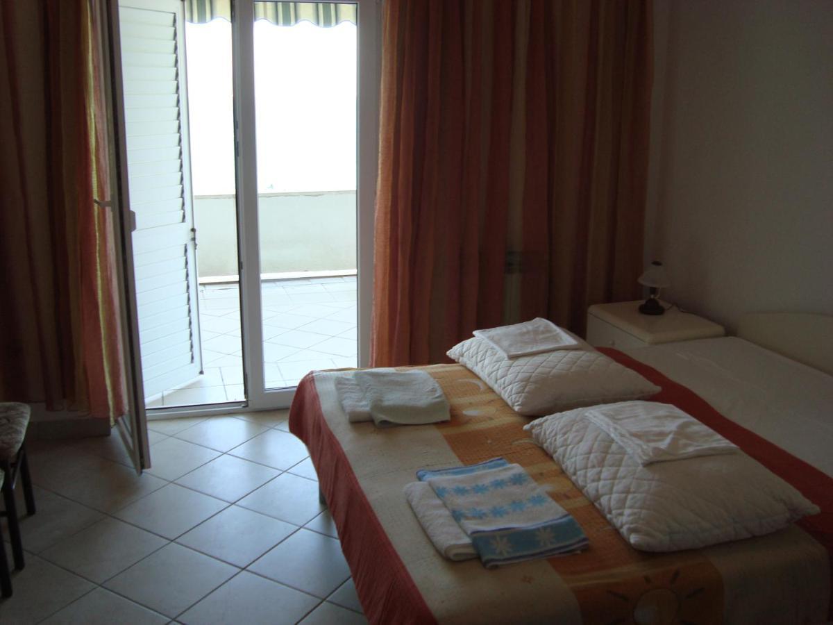Apartments Davor & Marija Sosic Brela Extérieur photo