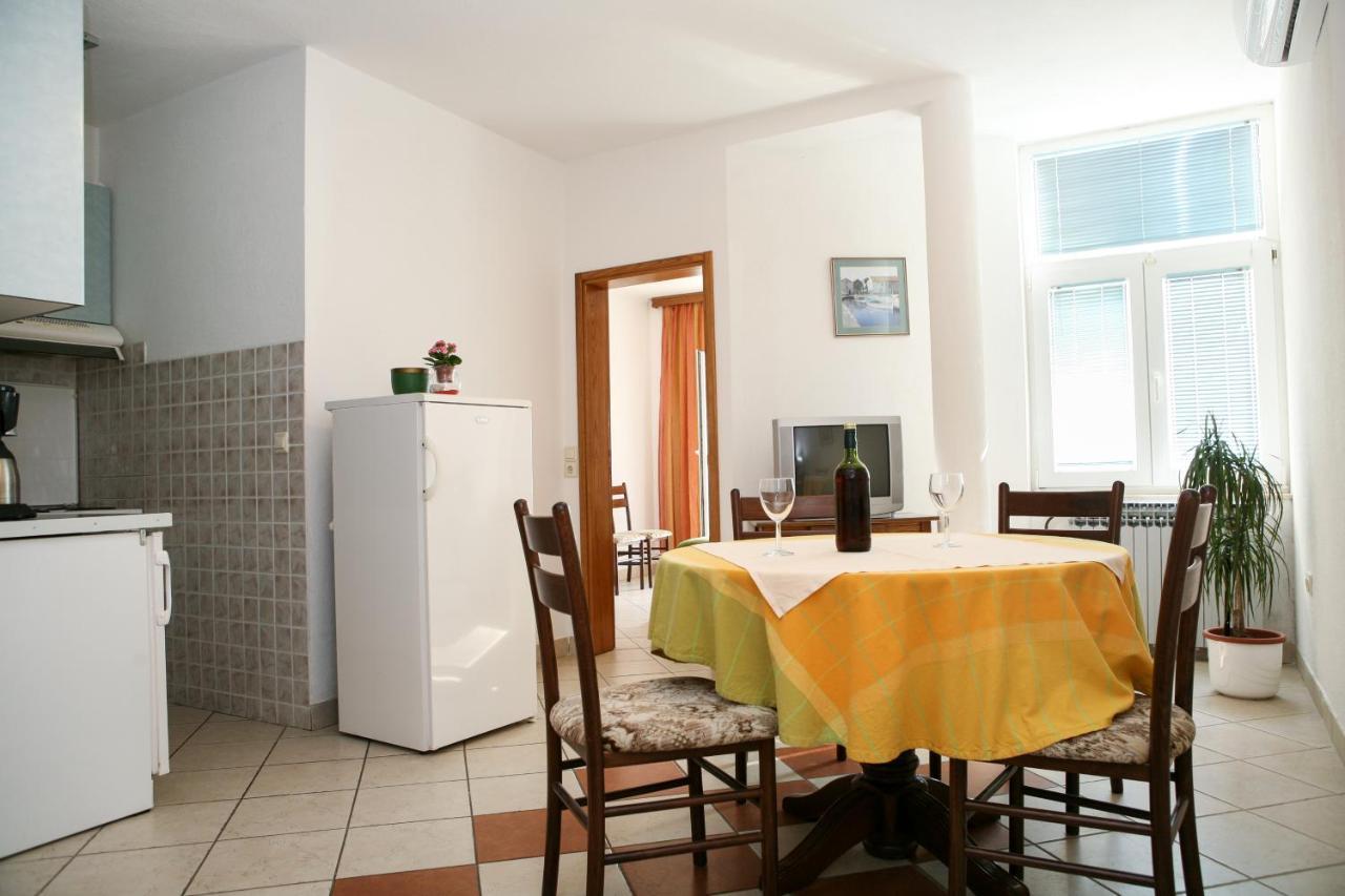 Apartments Davor & Marija Sosic Brela Extérieur photo