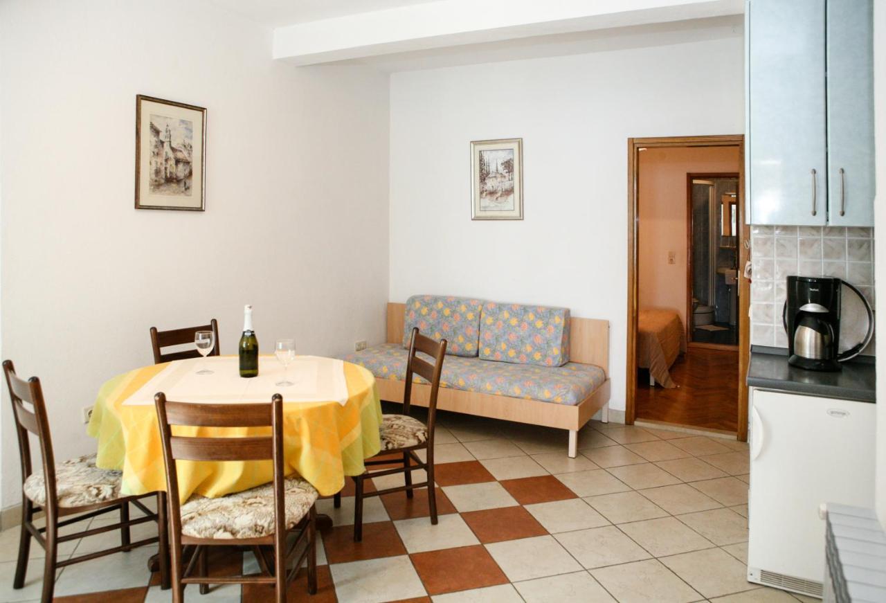 Apartments Davor & Marija Sosic Brela Extérieur photo