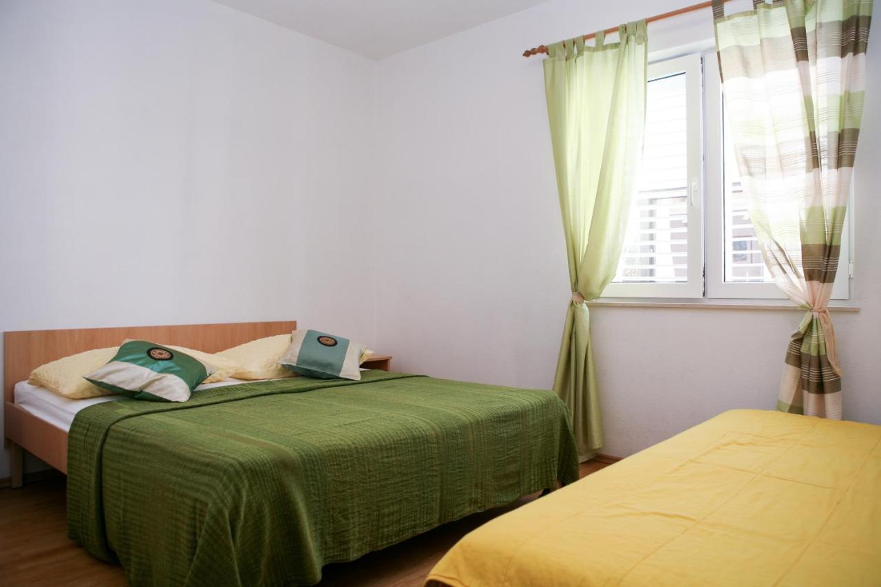 Apartments Davor & Marija Sosic Brela Extérieur photo