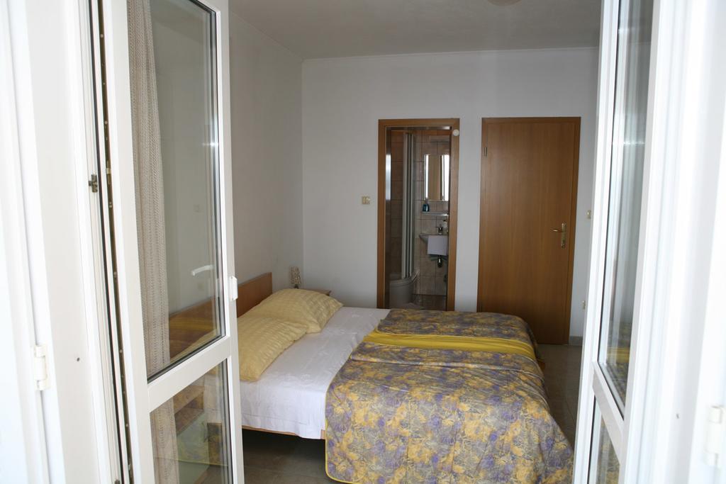 Apartments Davor & Marija Sosic Brela Extérieur photo