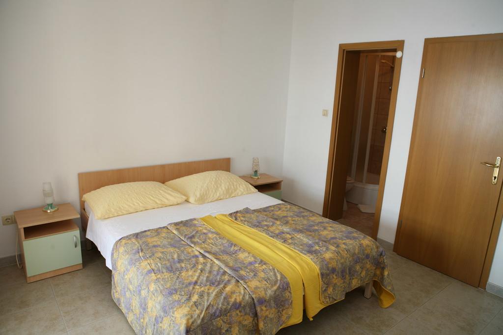 Apartments Davor & Marija Sosic Brela Extérieur photo