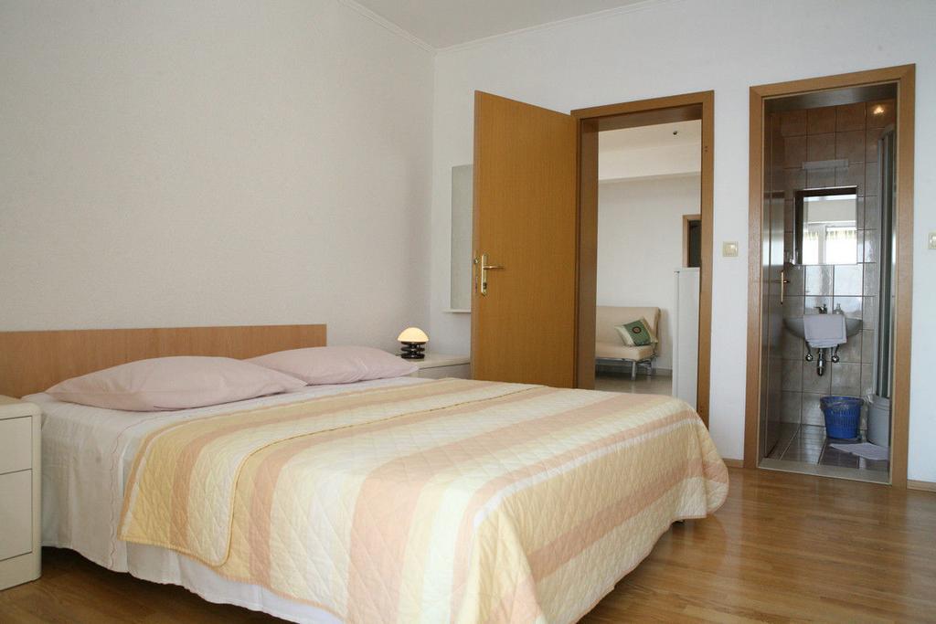 Apartments Davor & Marija Sosic Brela Extérieur photo
