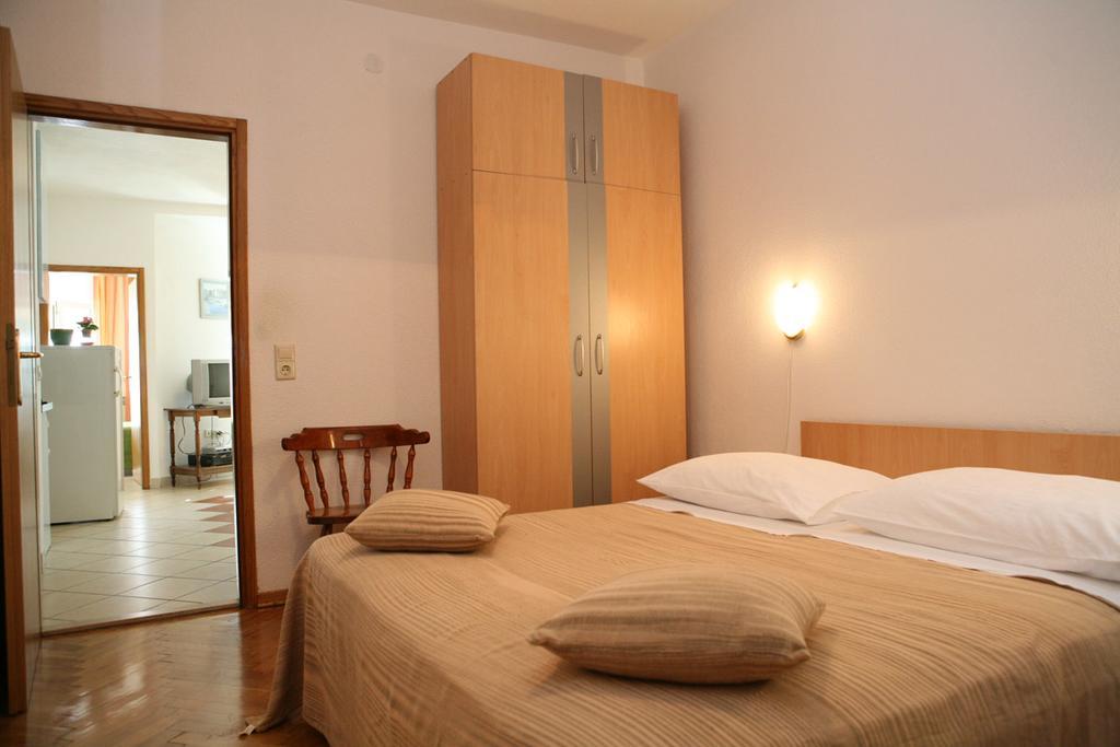 Apartments Davor & Marija Sosic Brela Extérieur photo