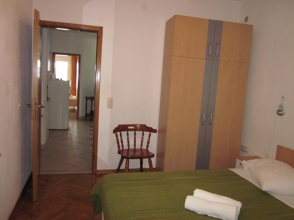 Apartments Davor & Marija Sosic Brela Extérieur photo