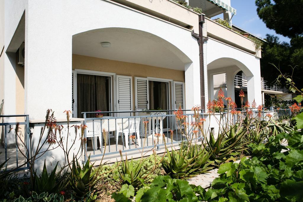 Apartments Davor & Marija Sosic Brela Extérieur photo